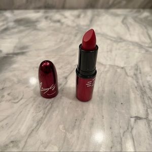 MAC x Aaliyah Makeup Bundle, 5 pieces